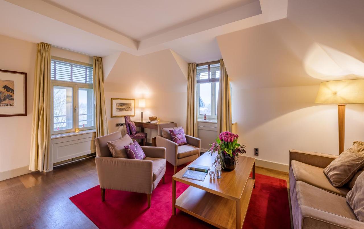 Remise Am Suellberg - Das Kleine Hotel Am Suellberg Хамбург Екстериор снимка